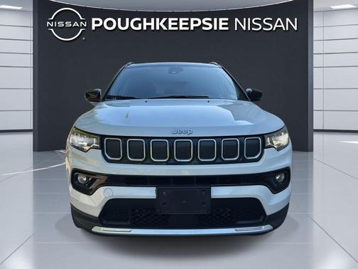 Bright White Clearcoat 2022 Jeep Compass Limited