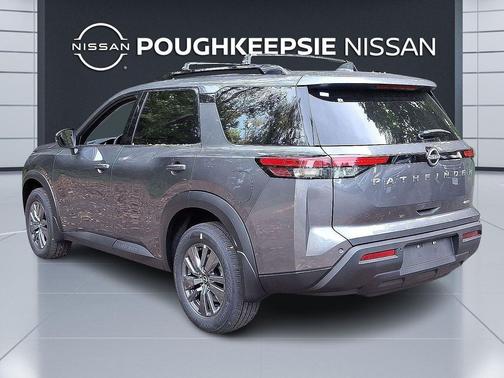 2025 Nissan Pathfinder SV 4WD