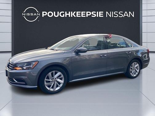 2018 Volkswagen Passat 2.0T SE