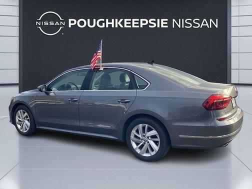 2018 Volkswagen Passat 2.0T SE