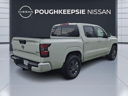 Glacier White 2026 Nissan Frontier SV