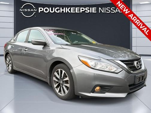 Gun Metallic 2016 Nissan Altima 2.5 SV