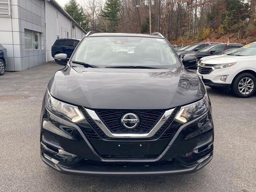 2021 Nissan Rogue Sport SV