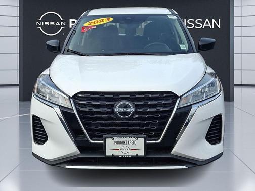 2023 Nissan Kicks S