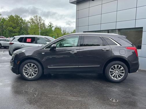 Dark Granite Metallic 2017 Cadillac XT5 Luxury