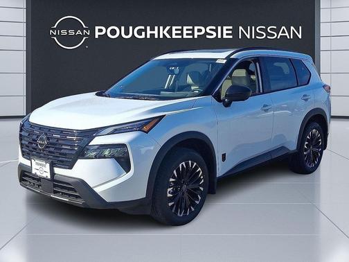 Everest White Pearl Tricoat 2026 Nissan Rogue Dark Armor