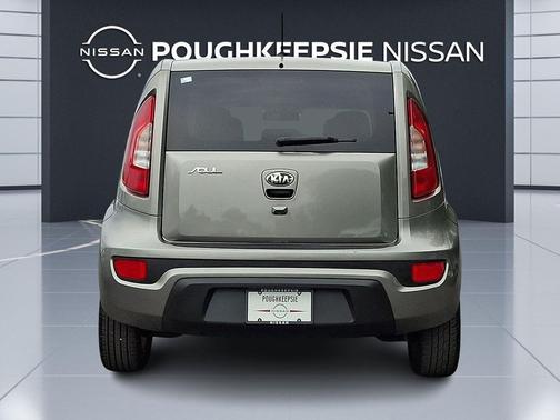 Bright Silver Metallic 2013 Kia Soul +