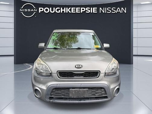 Bright Silver Metallic 2013 Kia Soul +