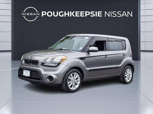 Bright Silver Metallic 2013 Kia Soul +