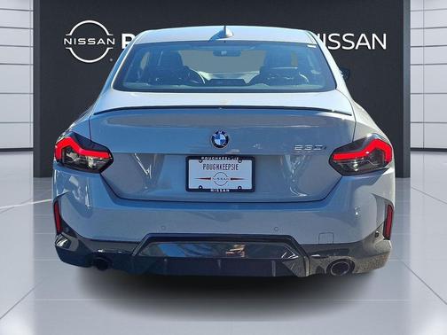 2022 BMW 230 i