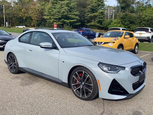 2022 BMW 230 i