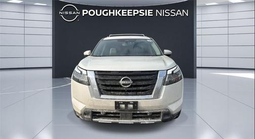 2024 Nissan Pathfinder SL 4WD