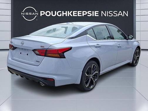 2025 Nissan Altima SR AWD