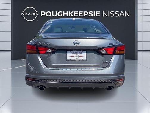 2022 Nissan Altima SR Intelligent AWD