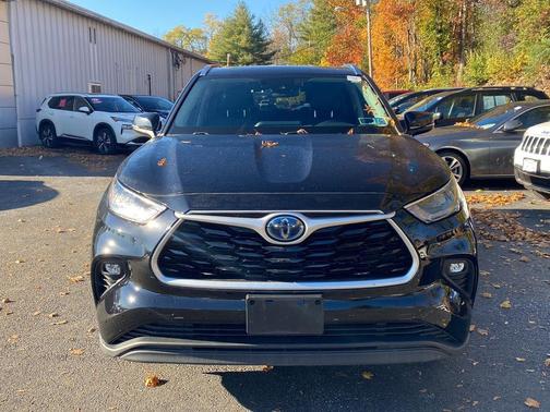 2020 Toyota Highlander Hybrid XLE