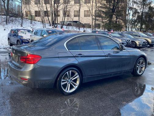 2018 BMW 330 xDrive