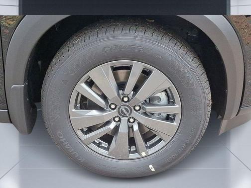 2025 Nissan Pathfinder SV 4WD