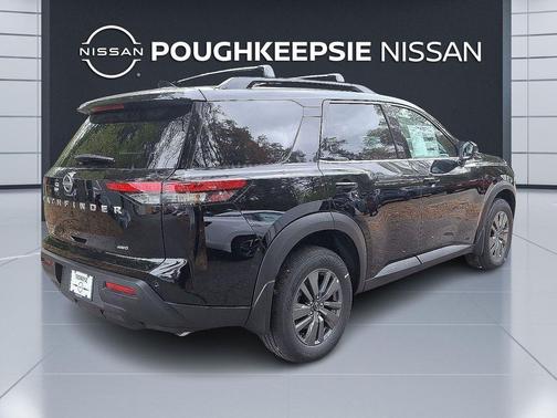 2025 Nissan Pathfinder SV 4WD