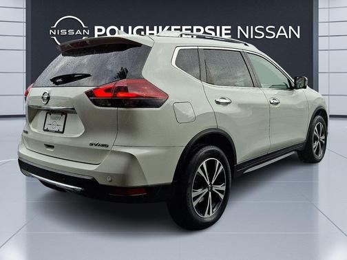 Glacier White 2020 Nissan Rogue SV