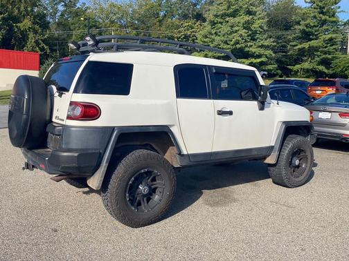 2013 Toyota FJ Cruiser Base