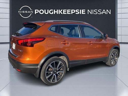 2017 Nissan Rogue Sport SL