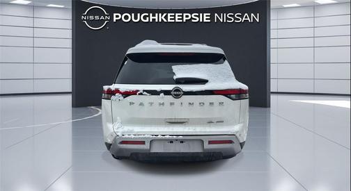 2024 Nissan Pathfinder SL 4WD