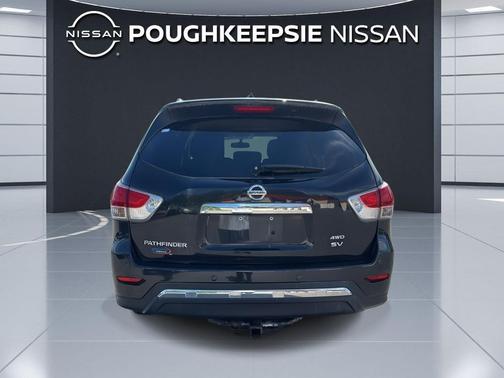 Magnetic Black 2015 Nissan Pathfinder SV