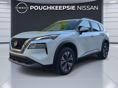 Pearl White Tricoat 2023 Nissan Rogue SV