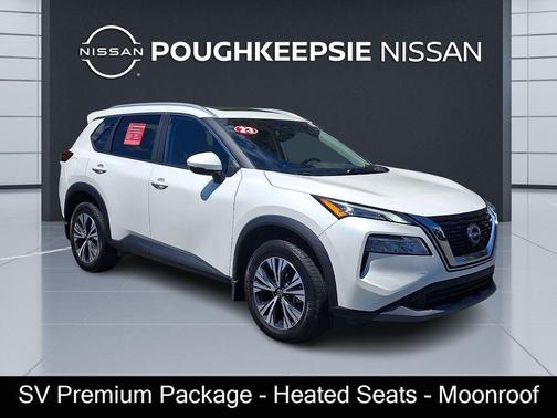 Pearl White Tricoat 2023 Nissan Rogue SV