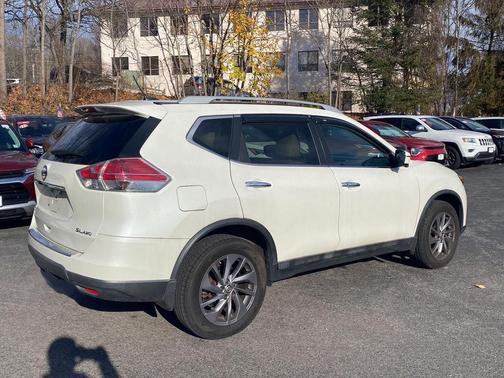 2016 Nissan Rogue SL