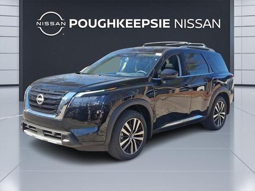 2025 Nissan Pathfinder Platinum 4WD