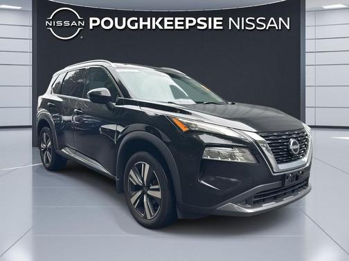 Super Black 2023 Nissan Rogue SL