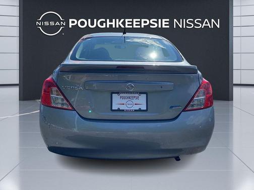 2014 Nissan Versa 1.6 S+