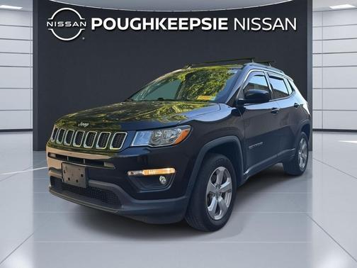 Diamond Black Crystal Pearlcoat 2019 Jeep Compass Latitude