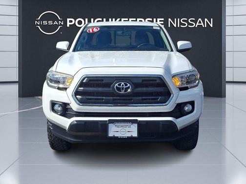 2016 Toyota Tacoma SR5