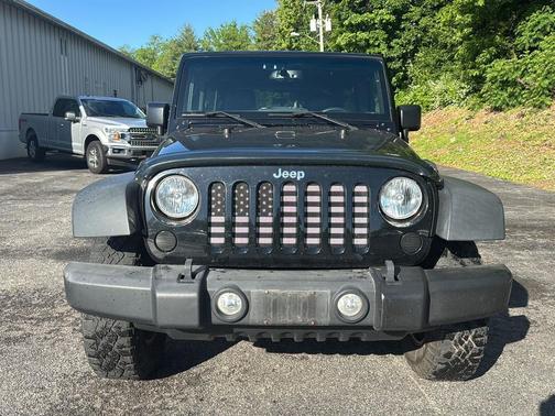 Black Clearcoat 2016 Jeep Wrangler Unlimited Rubicon