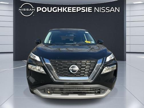 Super Black 2021 Nissan Rogue SV