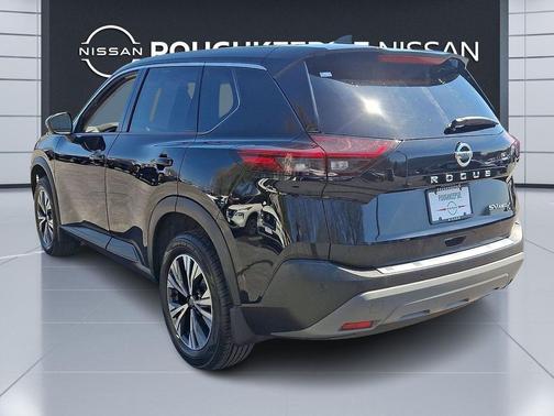 Super Black 2021 Nissan Rogue SV