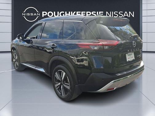 Super Black 2023 Nissan Rogue Platinum