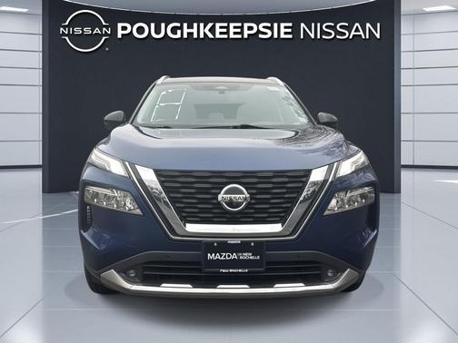 Caspian Blue Metallic/Super Black 2021 Nissan Rogue Platinum