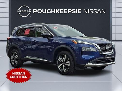 Caspian Blue Metallic/Super Black 2021 Nissan Rogue Platinum