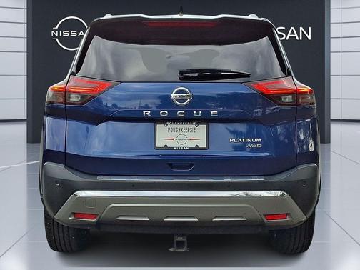 Caspian Blue Metallic/Super Black 2021 Nissan Rogue Platinum