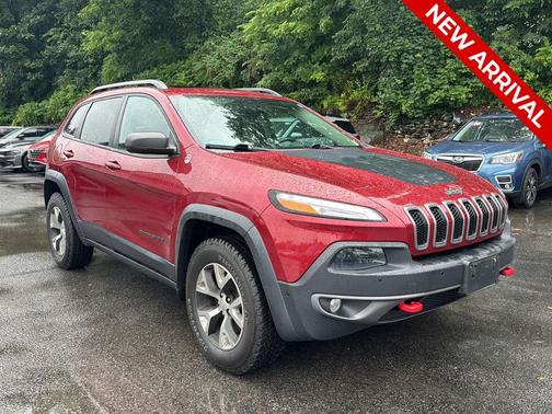Deep Cherry Red Crystal Pearlcoat 2015 Jeep Cherokee Trailhawk