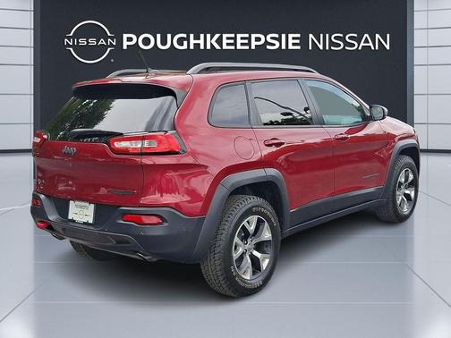 Deep Cherry Red Crystal Pearlcoat 2015 Jeep Cherokee Trailhawk