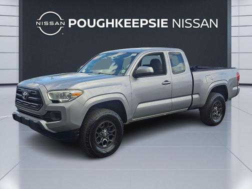 Silver Sky Metallic 2016 Toyota Tacoma SR