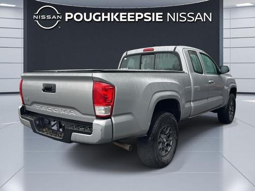 Silver Sky Metallic 2016 Toyota Tacoma SR