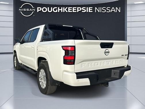 Glacier White 2023 Nissan Frontier SV
