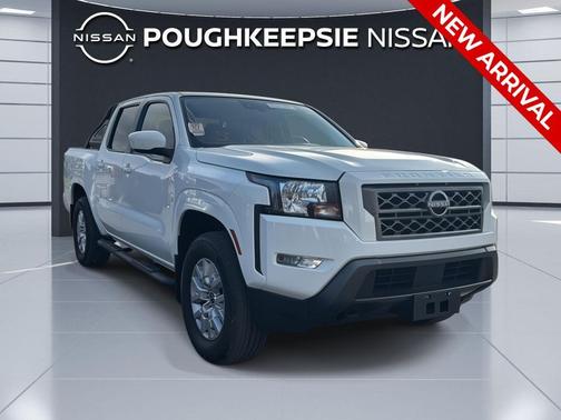 Glacier White 2023 Nissan Frontier SV