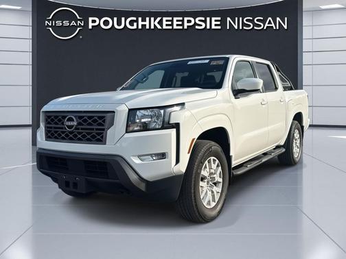 Glacier White 2023 Nissan Frontier SV