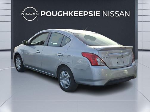 2018 Nissan Versa 1.6 SV